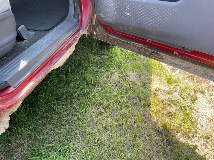 2005-ford-explorer-image-26