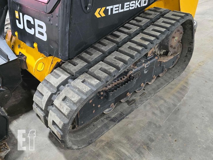 2022-jcb-3ts-8t-image-25