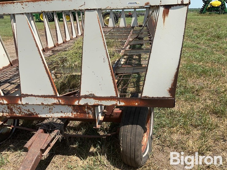 dakon-hay-feeder-wagon-image-14