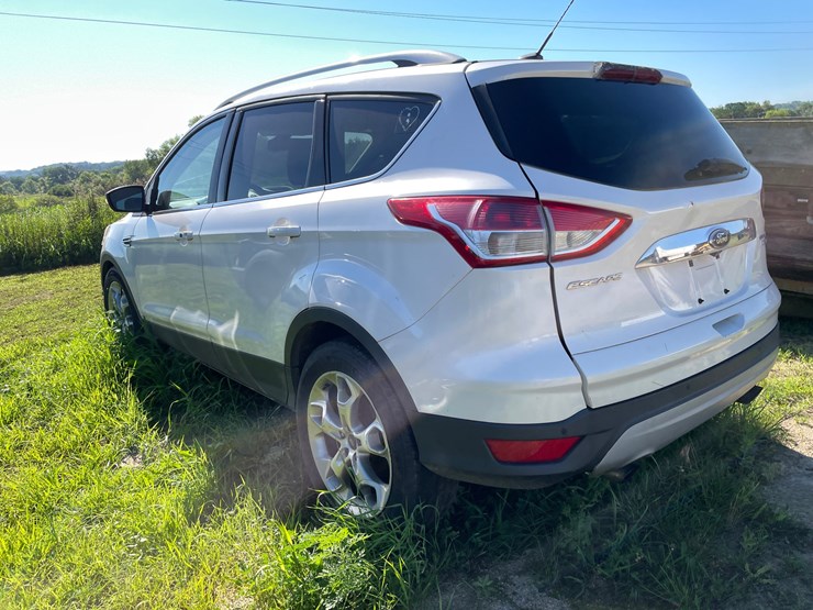 2014-ford-escape-titanium-image-6