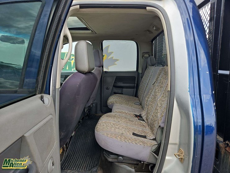 2004-dodge-ram-2500-image-15