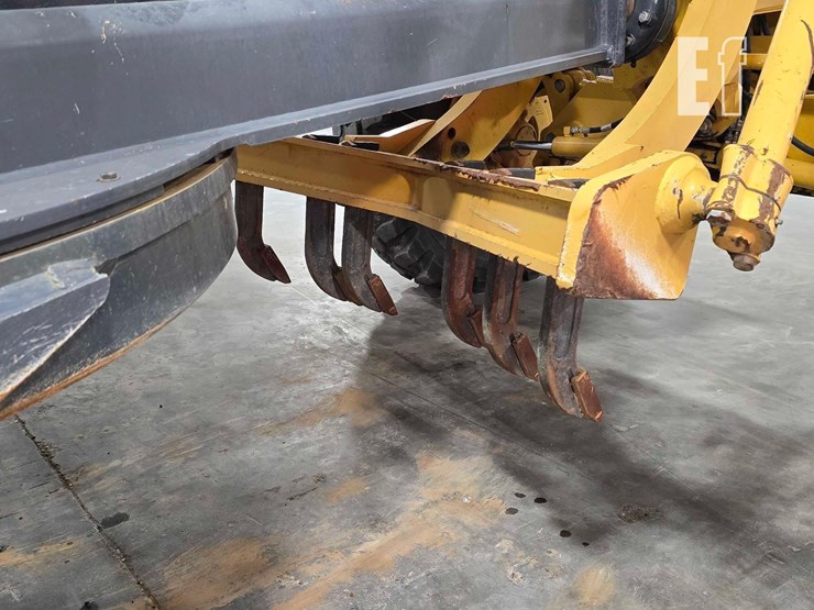 2016-deere-670g-image-14