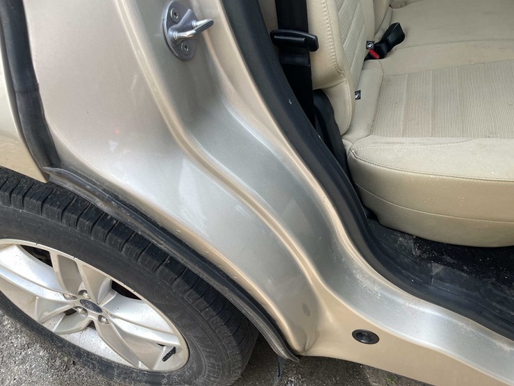 2018-ford-edge-sel-image-59