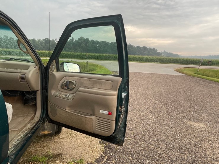 1996-chevrolet-3500-image-25