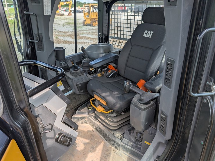 caterpillar-d5-image-21