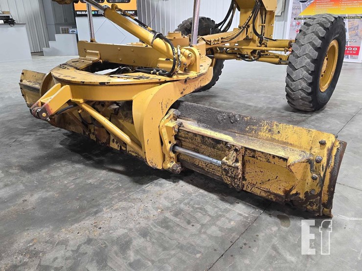 2007-caterpillar-140h-image-11