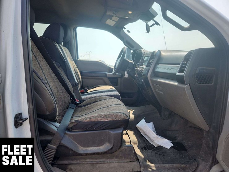 2021-ford-f550-image-18