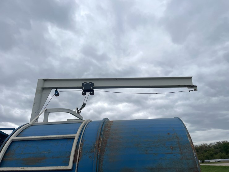 #1005-•-2008-9'-roto-press-bagger-image-22