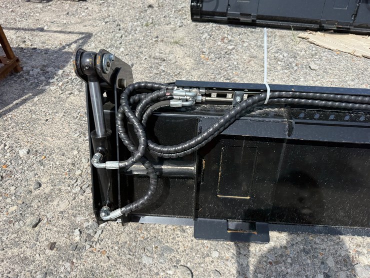 #2011-•-unused-future-kh72-72"-skid-steer-4-in-1-bucket-fdkhd2603226-inv#49446-image-10