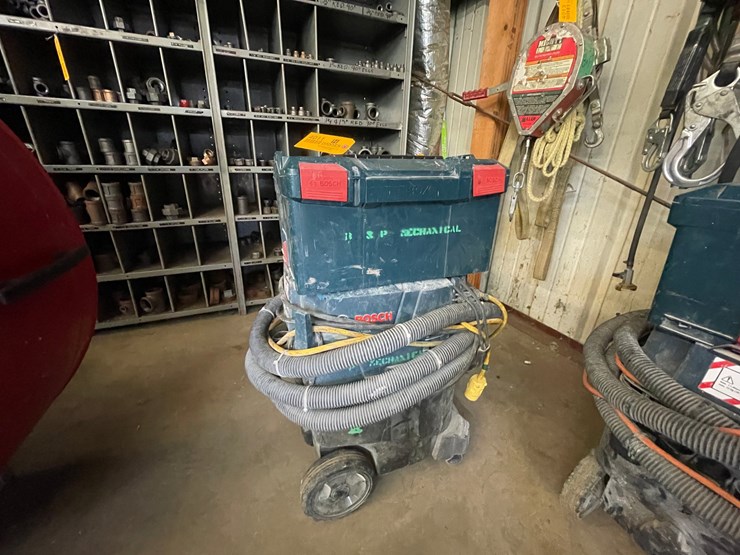 #4011-•-bosch-vac0908-dust-extractor-image-2