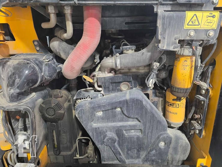 2020-jcb-3ts-8t-image-20