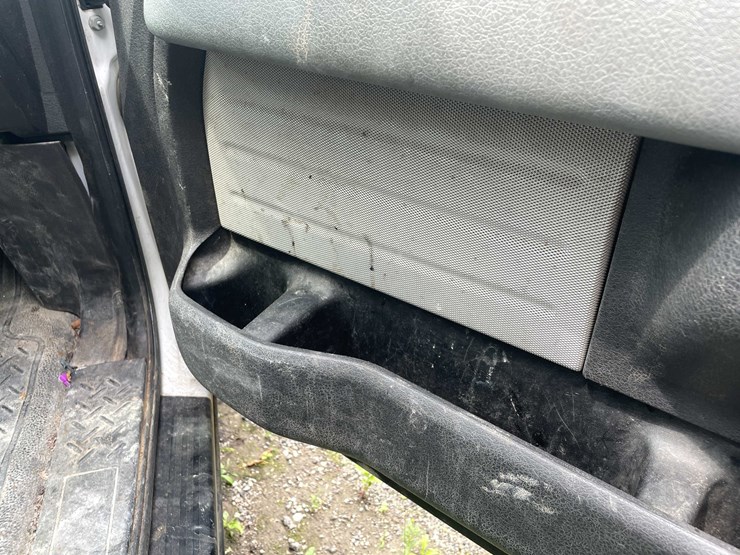 2014-ford-f150-xl-image-60