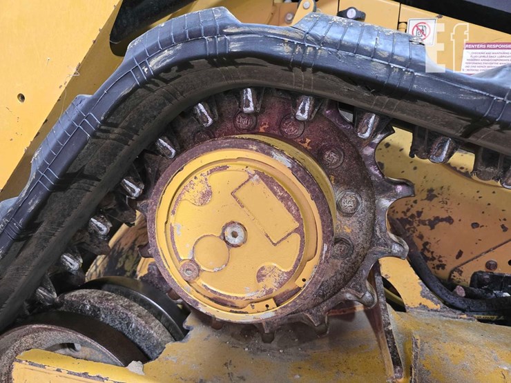 2021-caterpillar-259d3-image-35