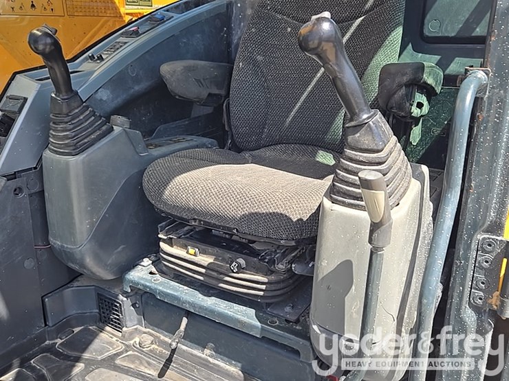 hyundai-hx235-lcr-image-59