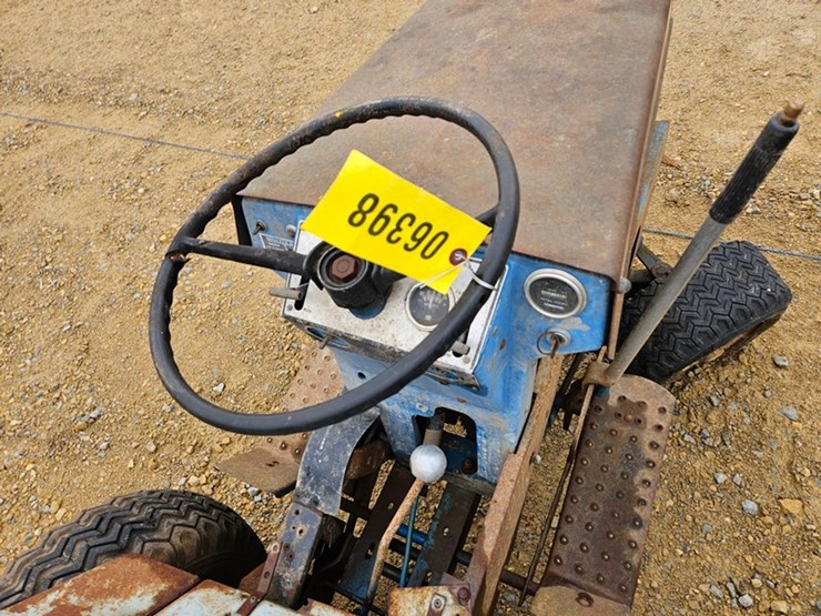 ford-100-image-11
