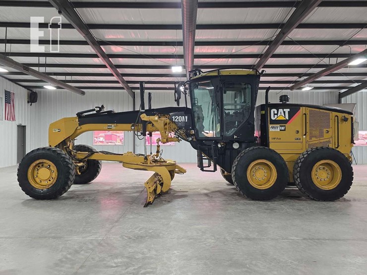 2010-caterpillar-120m-image-5