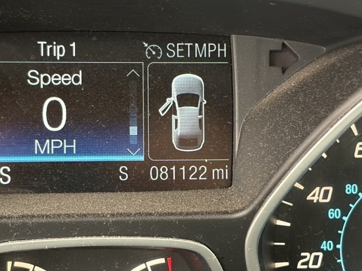 2016-ford-escape-image-27