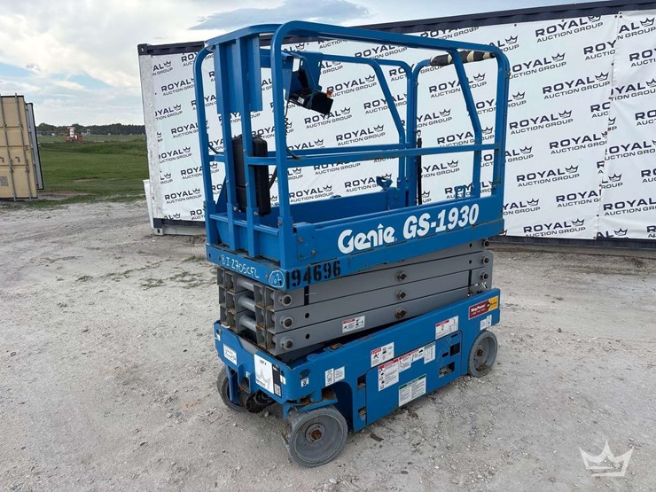 genie-gs1930-image-1
