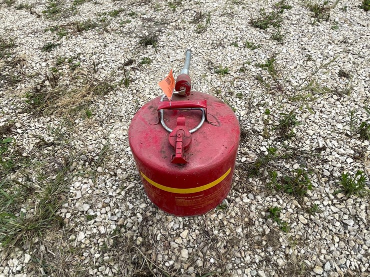 #3344-•-eagle-metal-gas-can-image-6