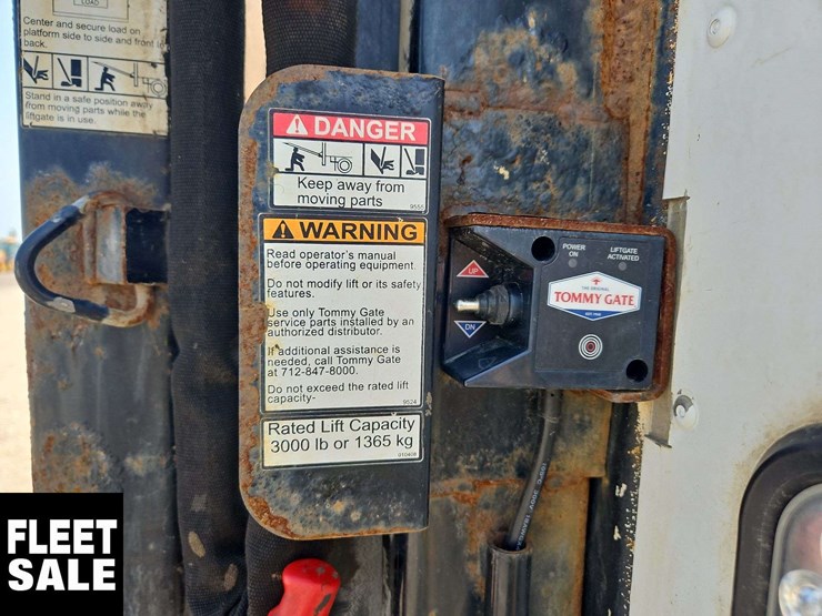 2021-ford-f550-image-44