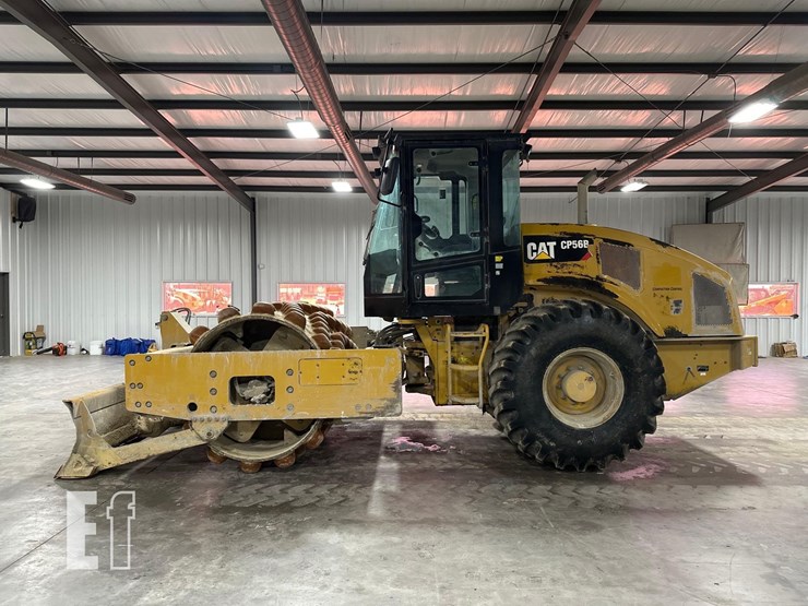 2019-caterpillar-cp56b-image-5