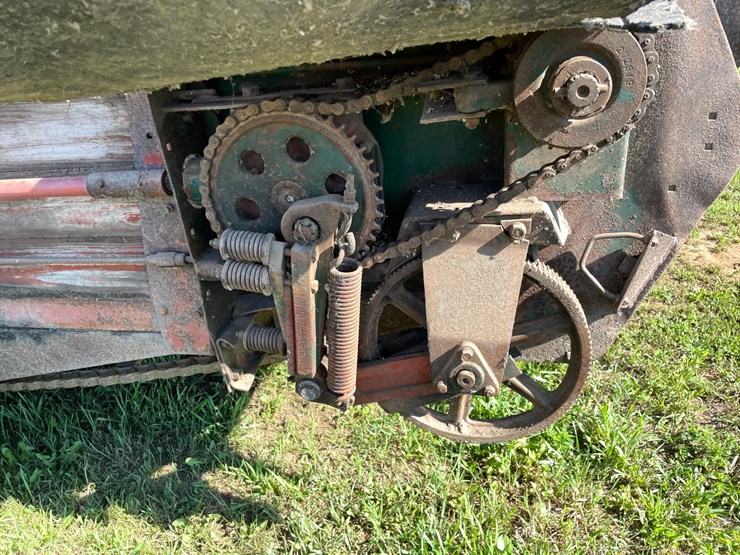#1034-•-new-idea-manure-spreader-image-7