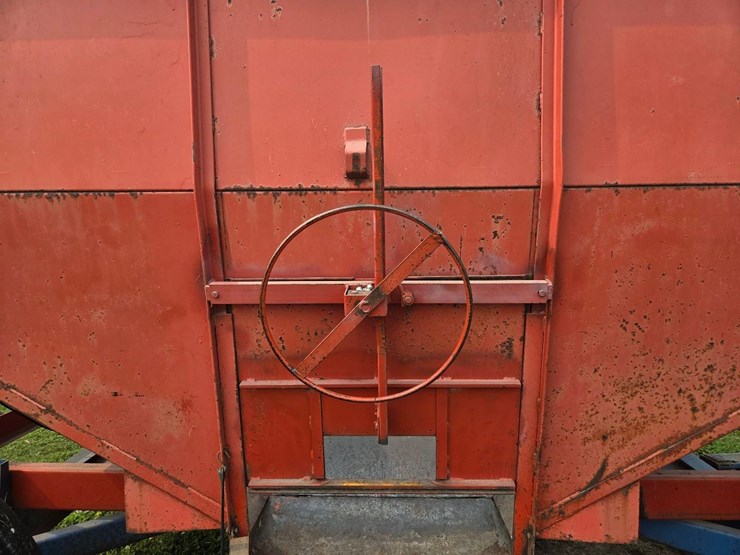 killbros-385-gravity-wagon-on-killbros-1386-running-gear-image-4