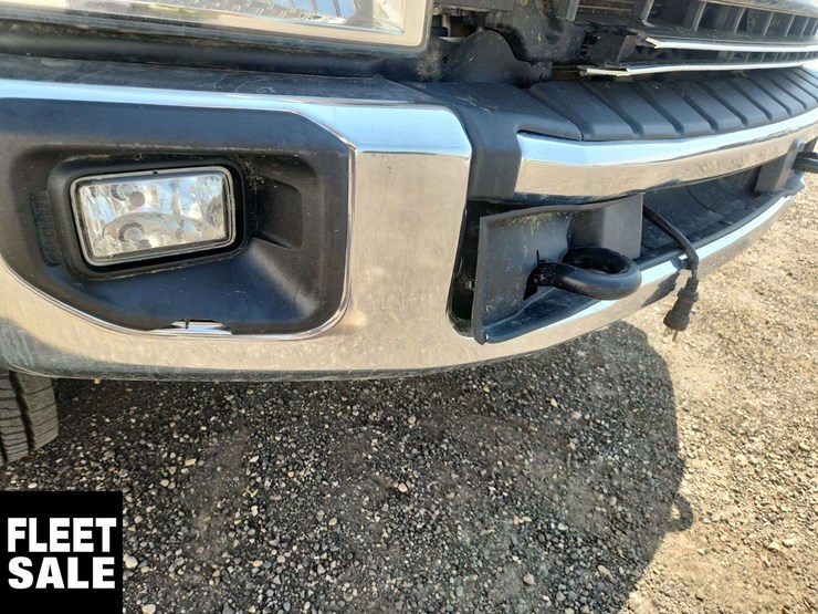 2022-ford-f550-image-36