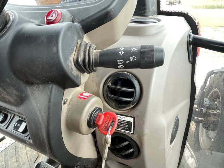 #999-•-case-ih-140a-tractor-with-cab-image-48