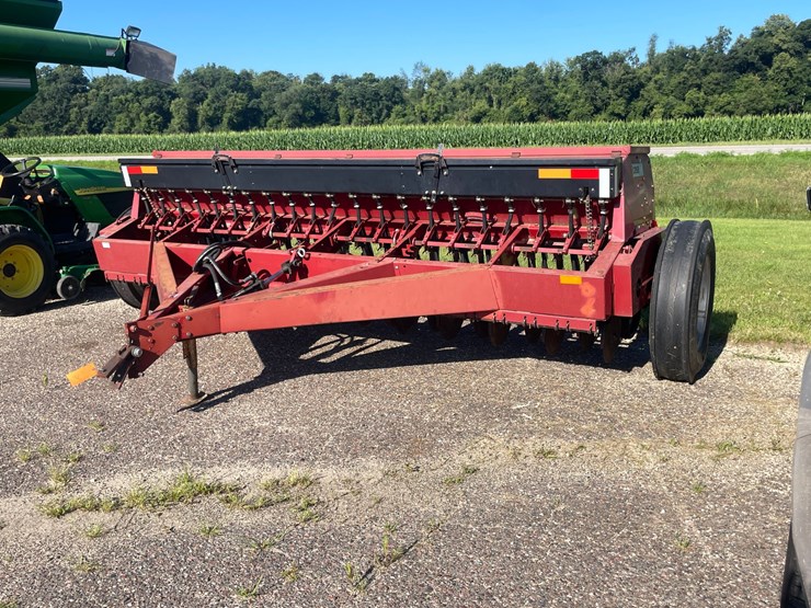 case-ih-5100-image-1