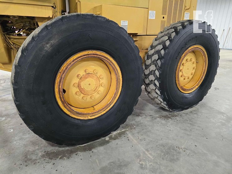 2003-caterpillar-12h-image-27
