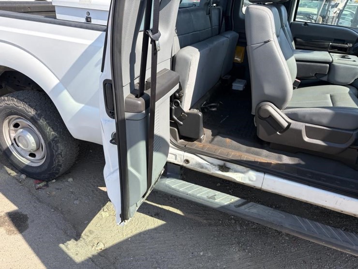 2011-ford-f250-image-12