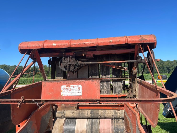 #1025-•-allis-chalmers-10-roto-baler-image-32