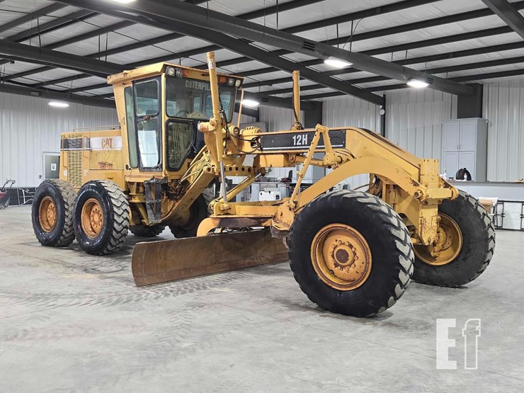 2003-caterpillar-12h-image-2