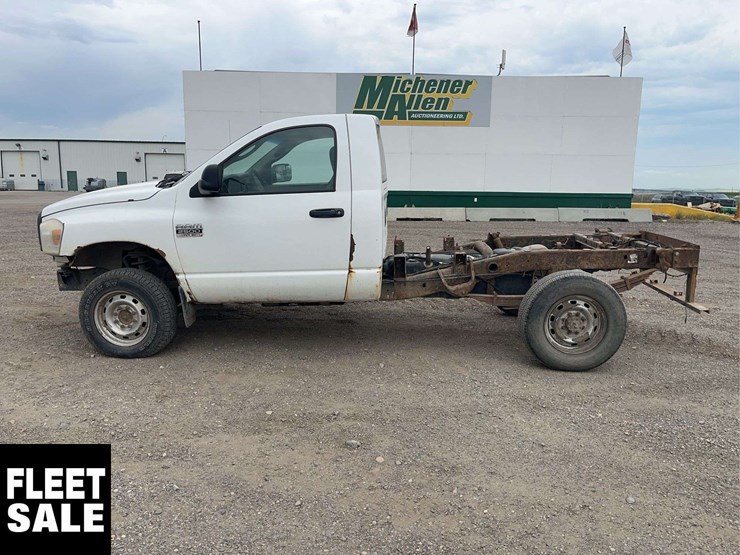 dodge-2500-image-2