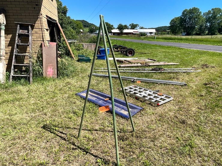 #3233-•-vintage-wood-step-ladder-and-metal-chute-image-12
