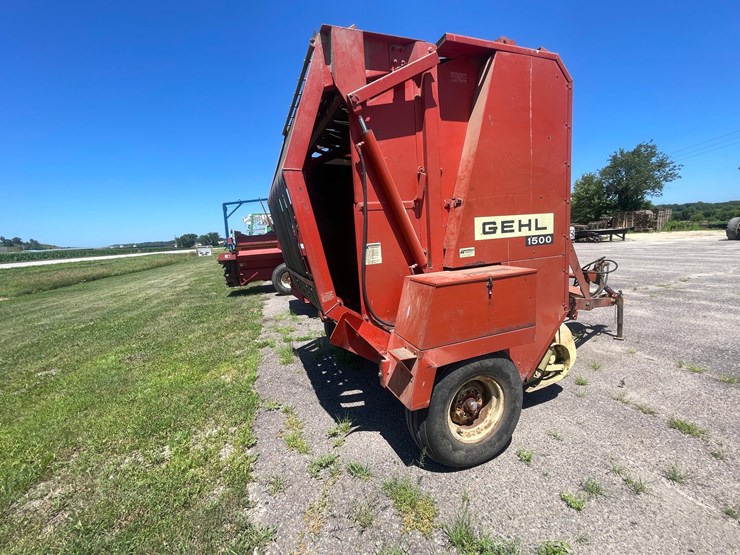 #1024-•-gehlbale-1500-baler-image-14