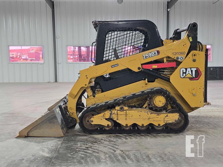 2021-caterpillar-259d3-image-5