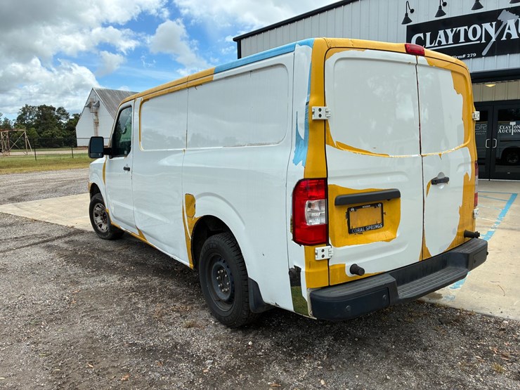 2019-nissan-nv2500-image-6