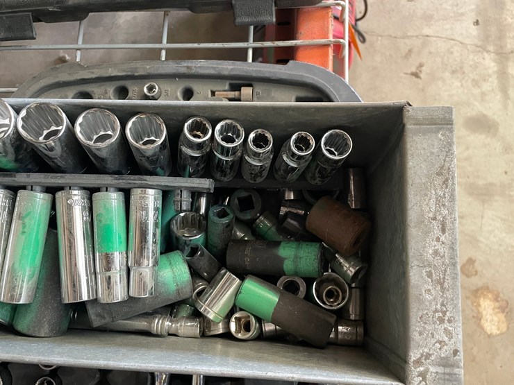 #4038-•-(2)-socket-sets-image-3