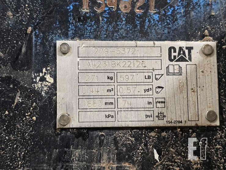 2021-caterpillar-239d3-image-13