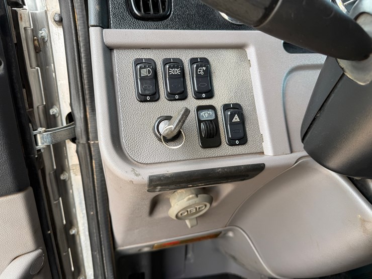 2015-national-800d-image-31