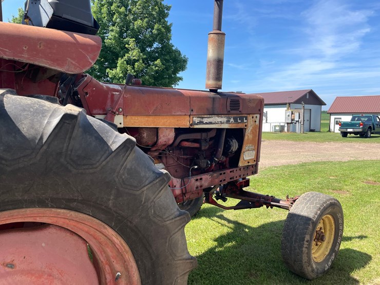 #1020-•-farmall-656-gas-tractor-(augusta,-wi)-image-23
