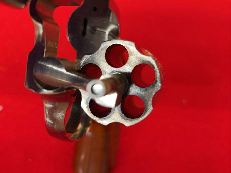 s&w-model-49-.38-special-da-revolver-image-10