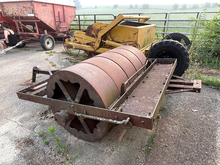 #2270-•-heavy-duty-pull-behind-roller-image-6