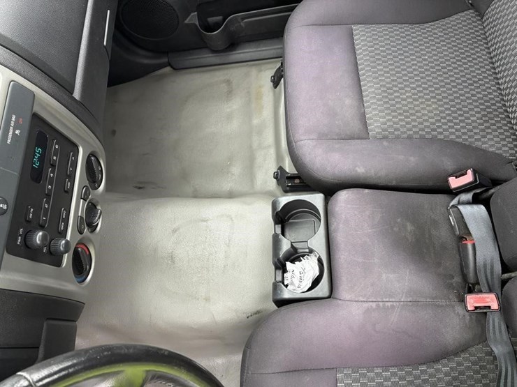 2012-chevrolet-colorado-image-15