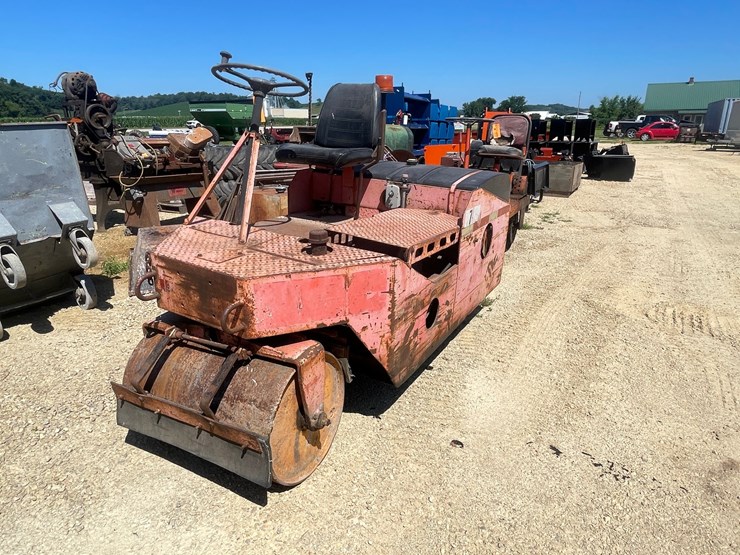 #2077-•-road-roller-image-1