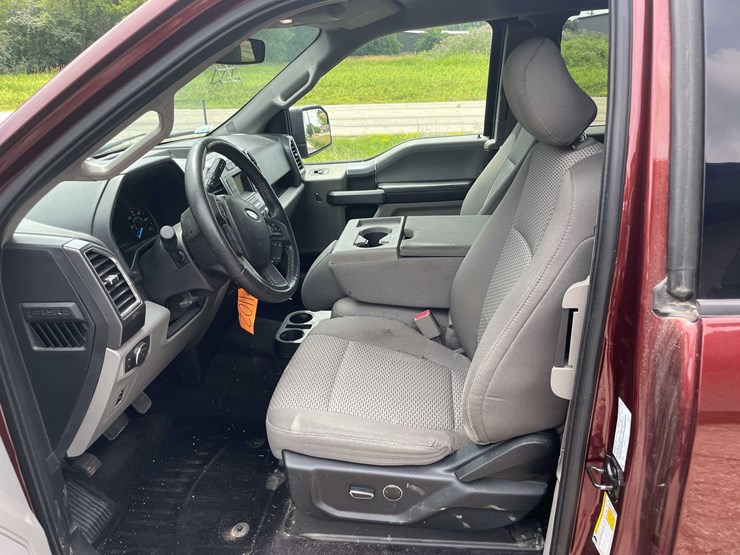 2016-ford-f150-xlt-image-48