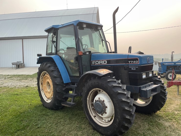 ford-7740-image-3