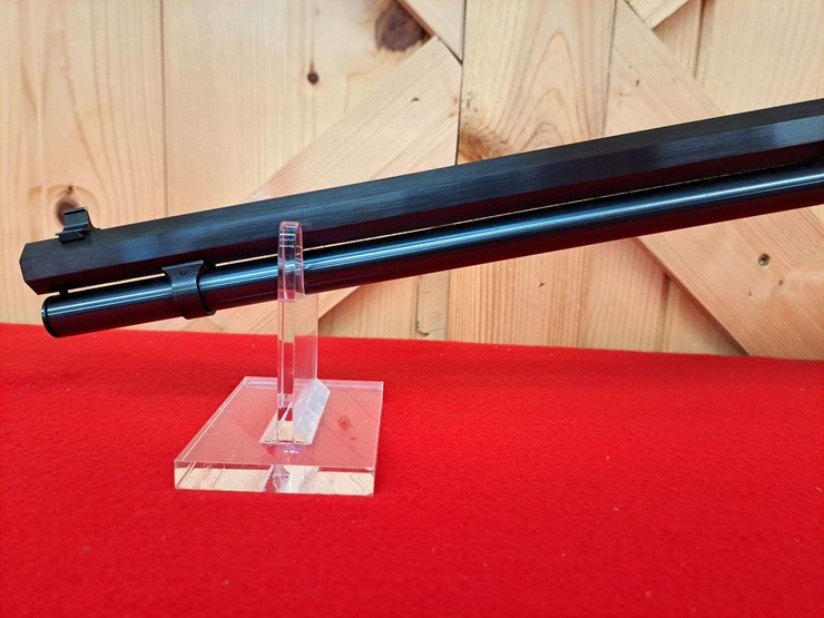 winchester-buffalo-bill-commemorative-.30-30-lever-action-carbine-image-2